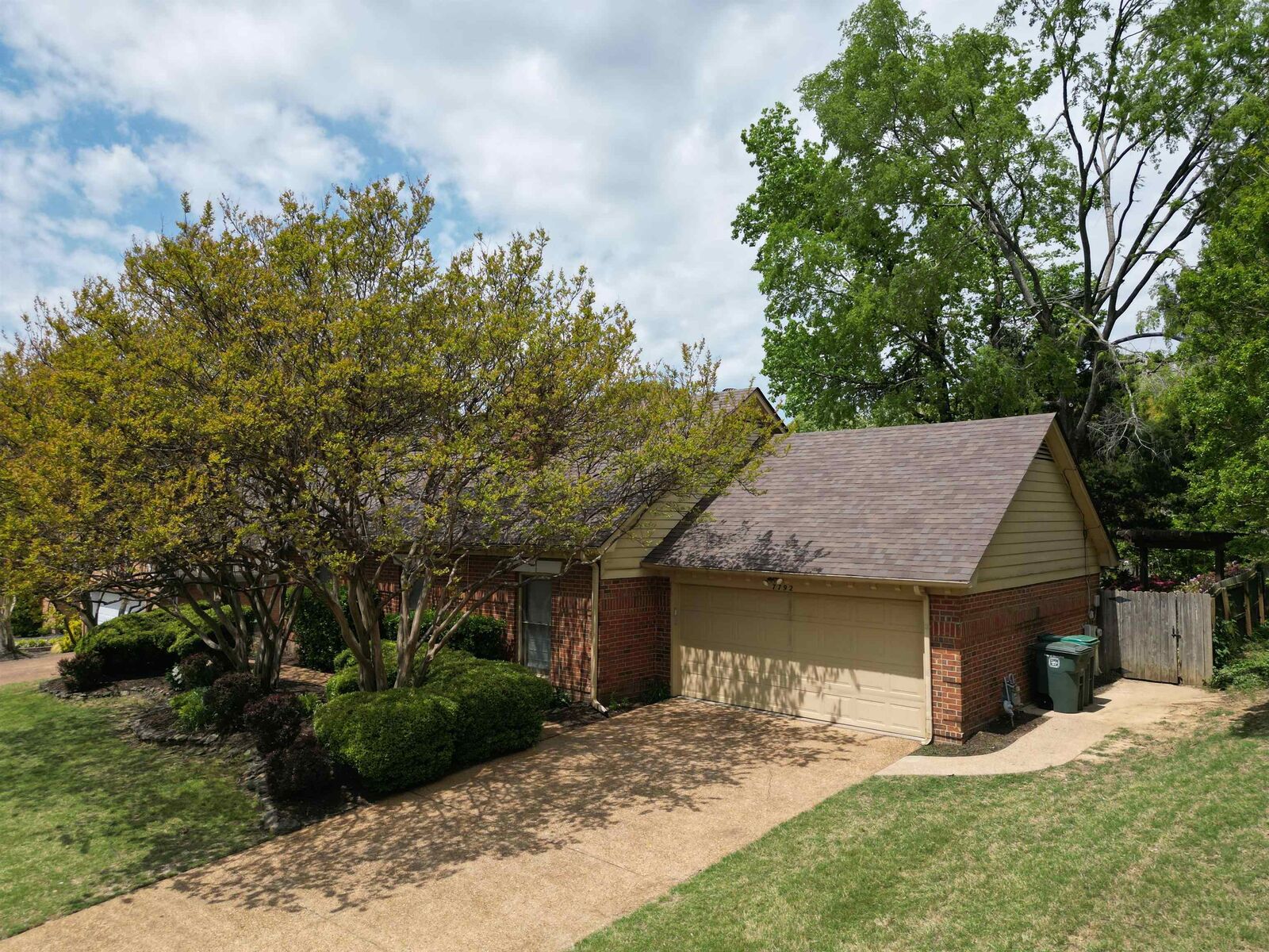 Property Photo: 7792 Fawn Ridge Cv TN 38016