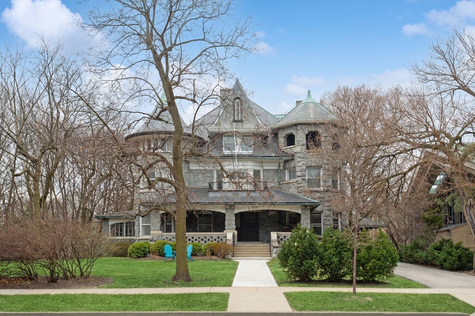 Property Photo: 1232 Ridge Avenue IL 60202