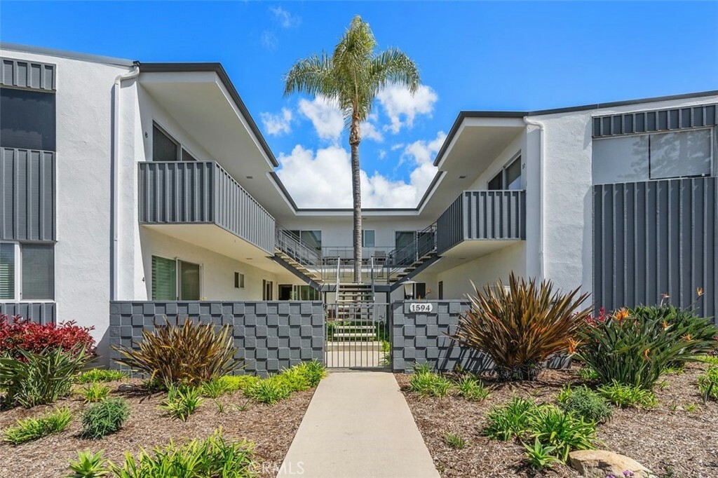 Property Photo:  1594 Via Capri 10  CA 92651 