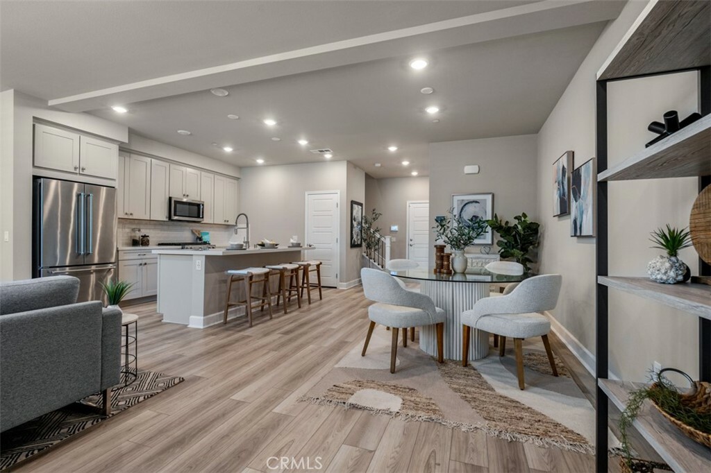 Property Photo: 19197 Tideline Ct CA 92648