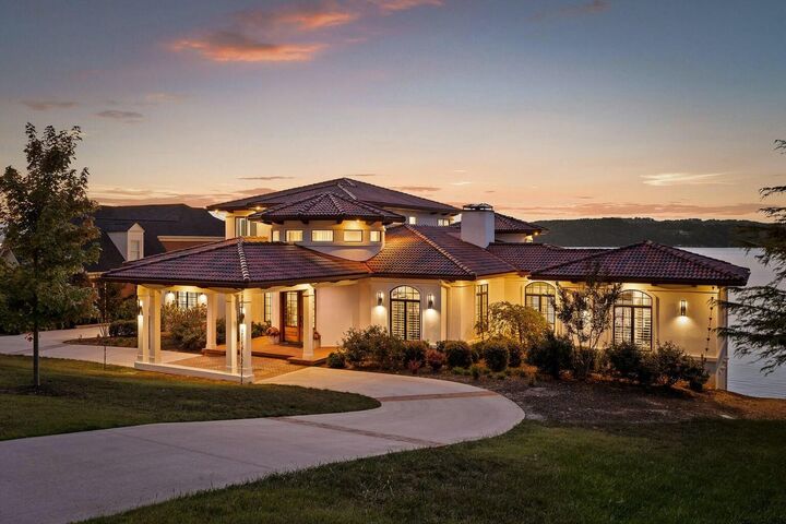 4415 Sailmaker Circle  Chattanooga TN 37416 photo
