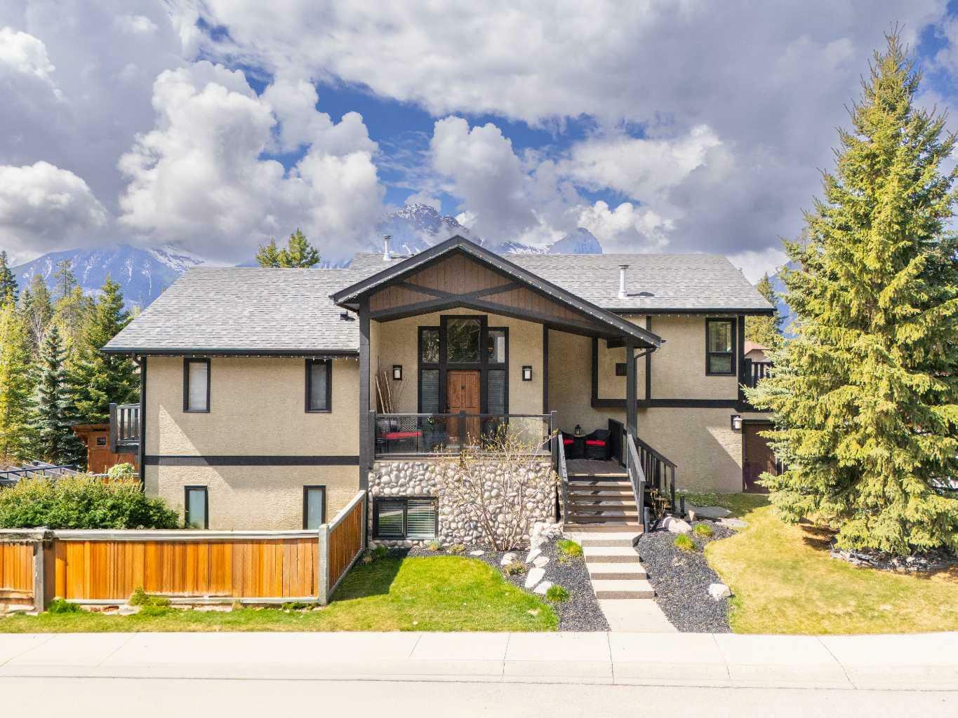 Photo de la propriété: 101 Wapiti Close AB T1W 3B2