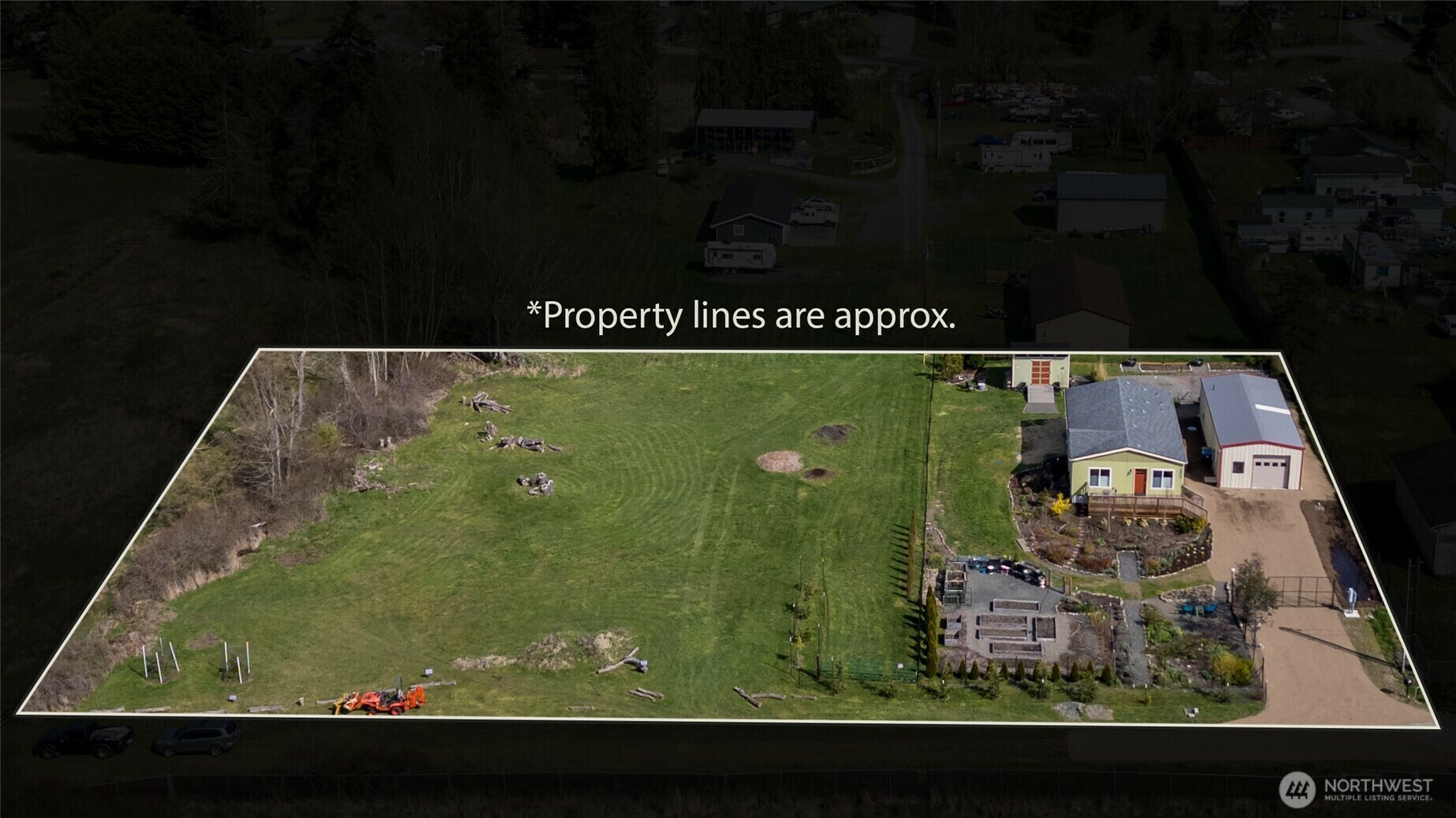 Property Photo: 2905 E Vinup Street WA 98362