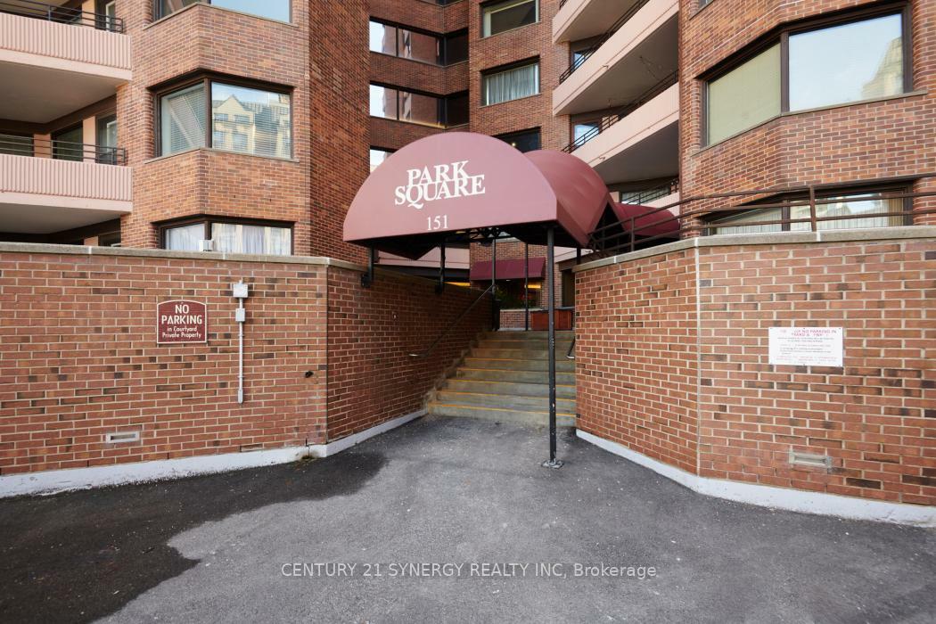 Property Photo: 151 Bay Street 202 ON K1R 7T2