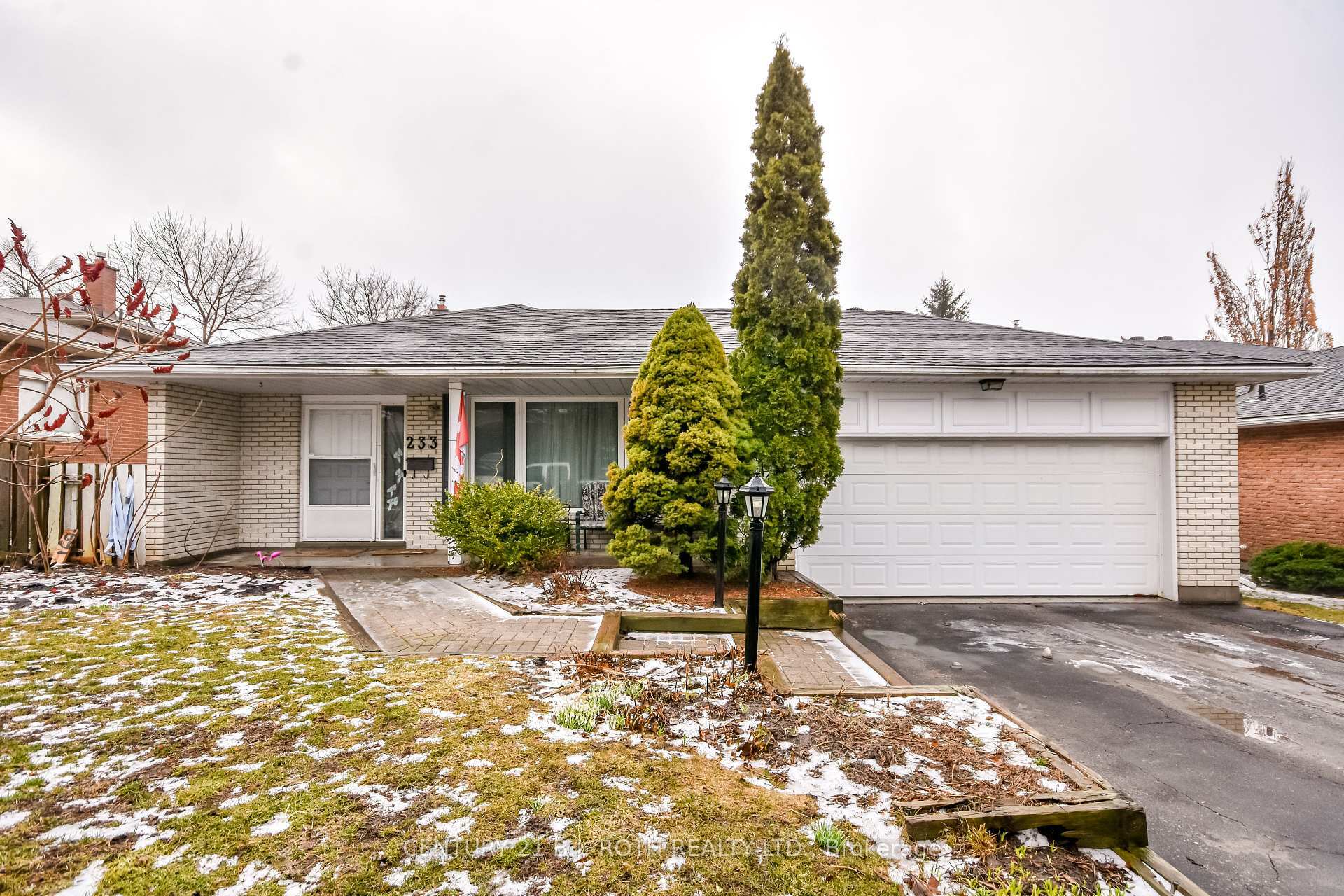 Photo de la propriété: 233 Rose Street ON L4M 2V3