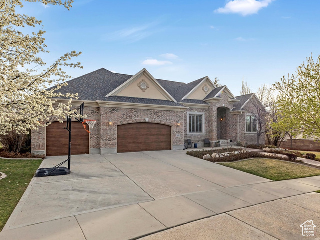 Property Photo: 2026 E Tivoli Hills Ct UT 84020