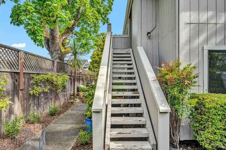 Property Photo:  797 W Spain Street  CA 95476 