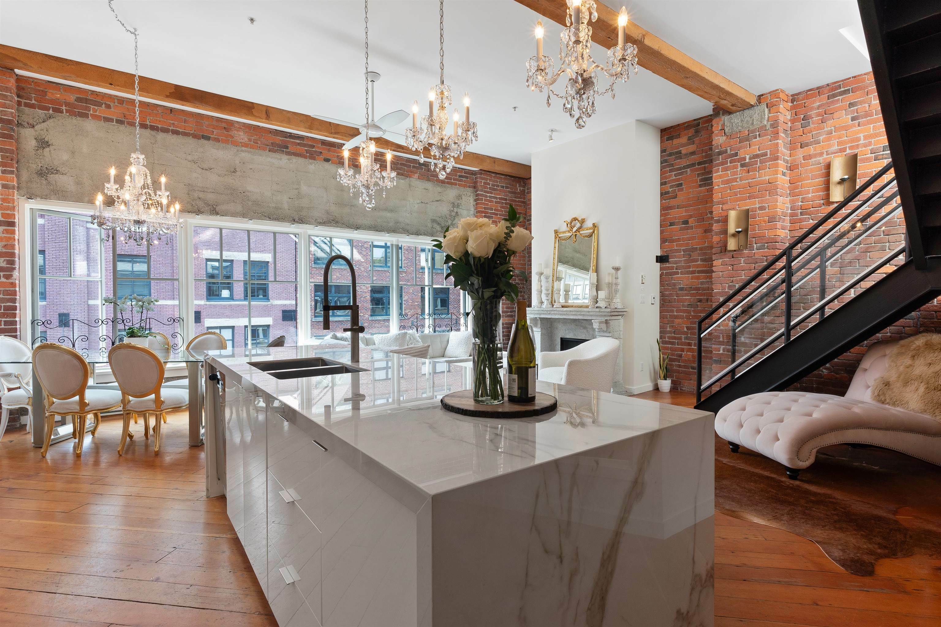 Property Photo: 1178 Hamilton Street Ph1 BC V6B 2S2