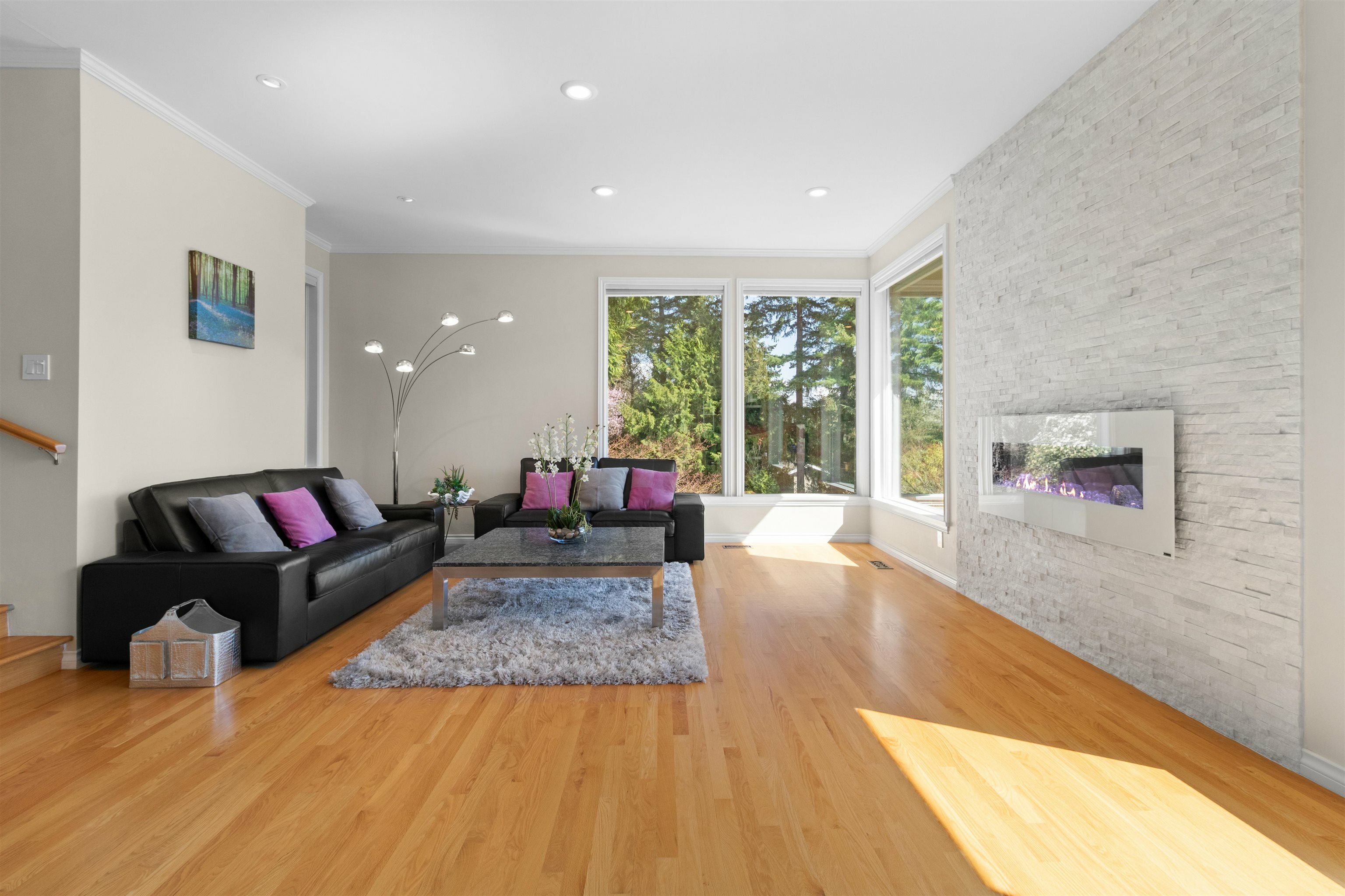 Property Photo: 4635 Caulfeild Drive BC V7W 1E9