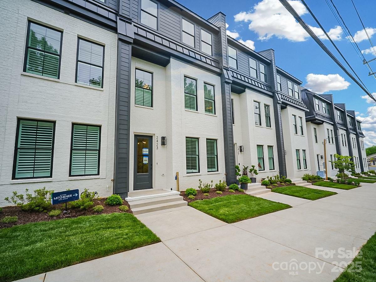2516 Park Rose Lane 15  Charlotte NC 28204 photo
