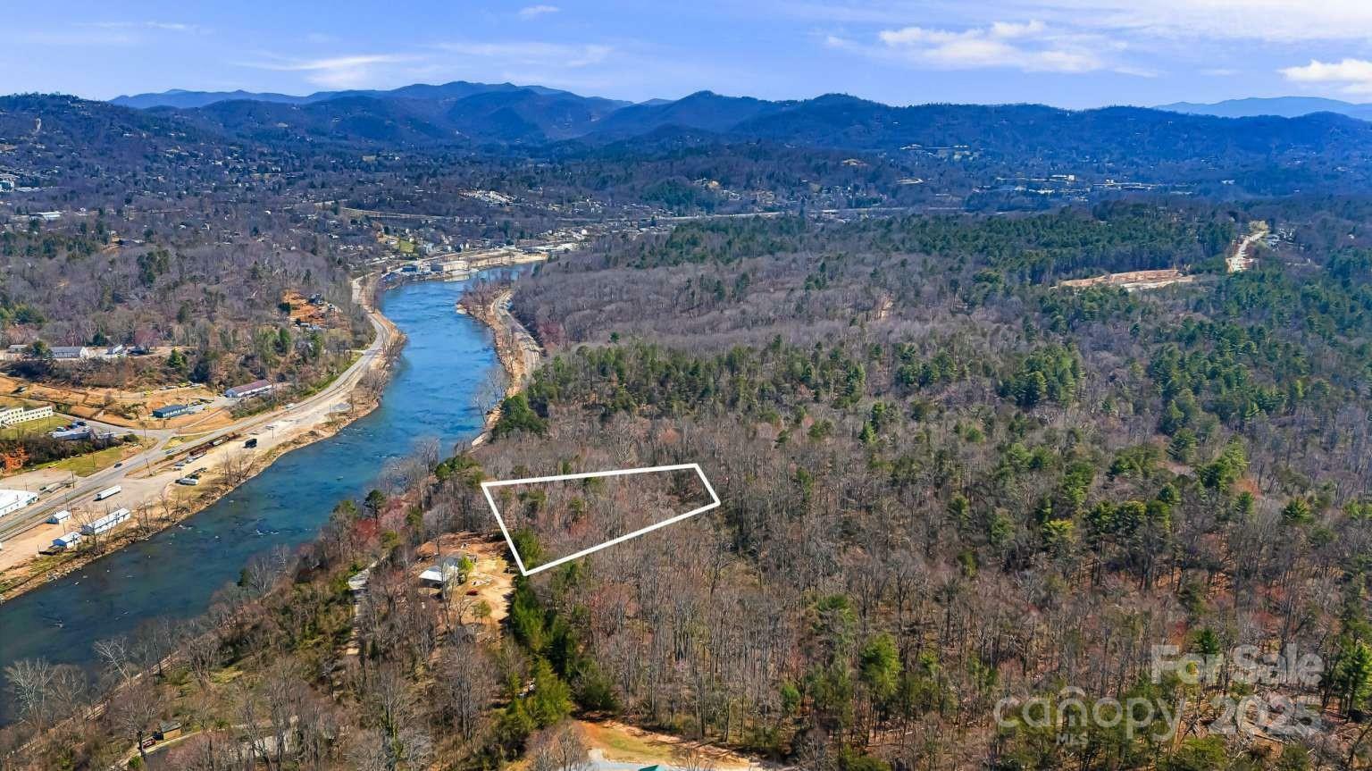 165 Richmond Ridge Road  Asheville NC 28806 photo