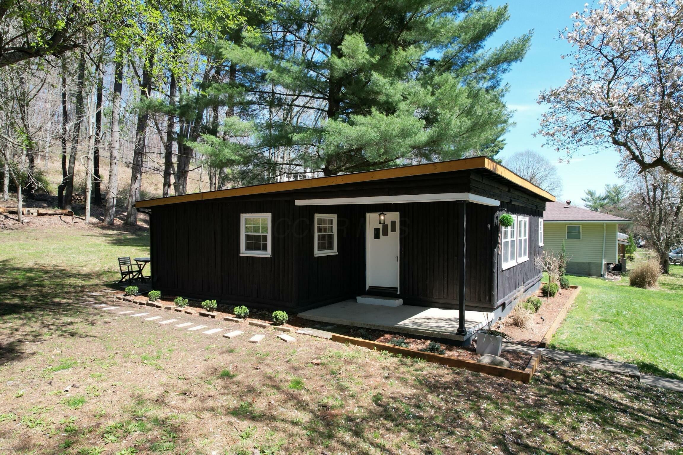 Property Photo: 122 Poole Drive OH 43055
