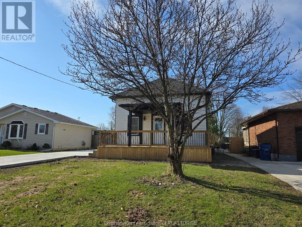 Property Photo: 507 Trerice Street West ON N0P 1M0