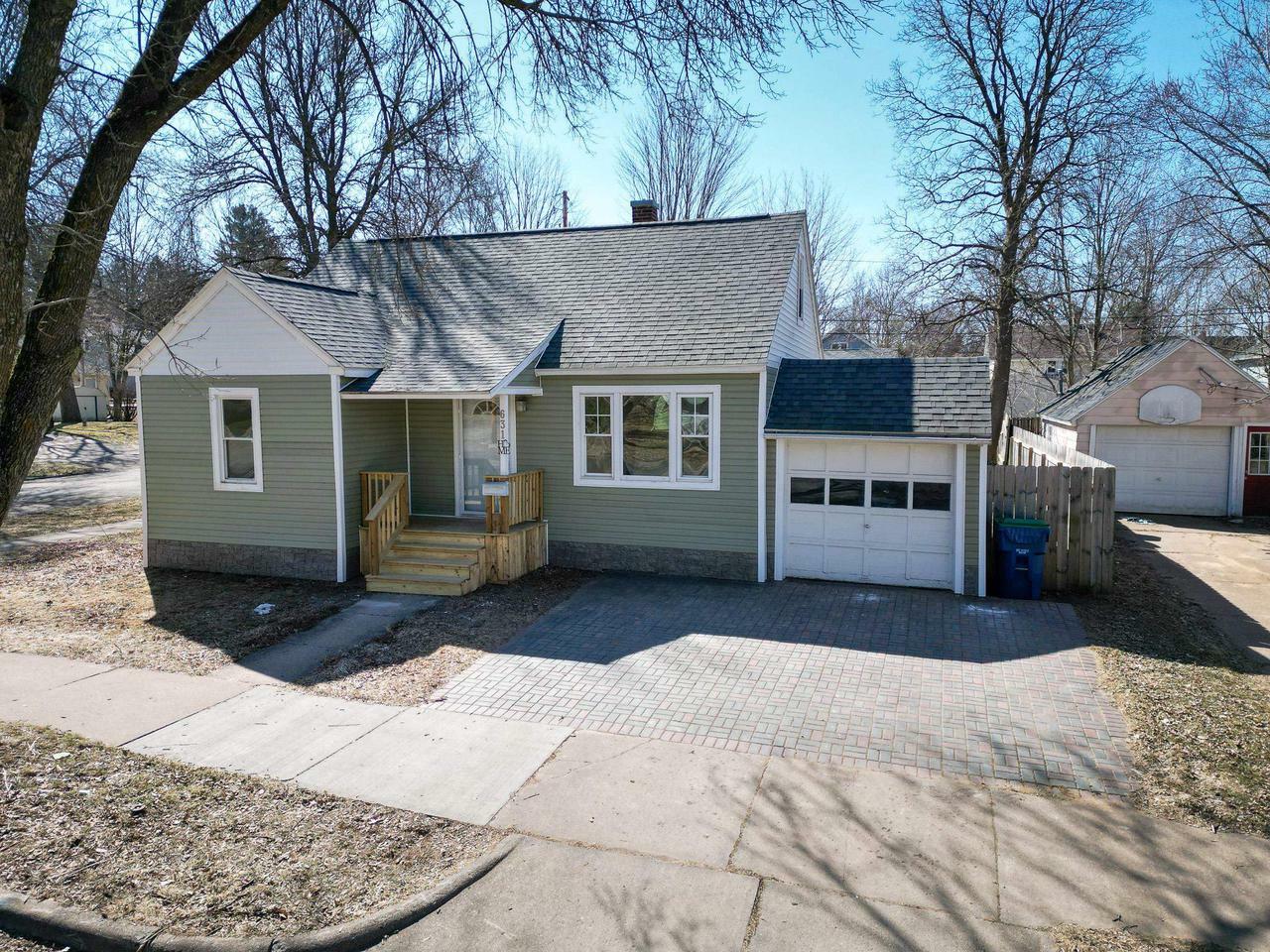 Property Photo: 631 Winton Street WI 54403