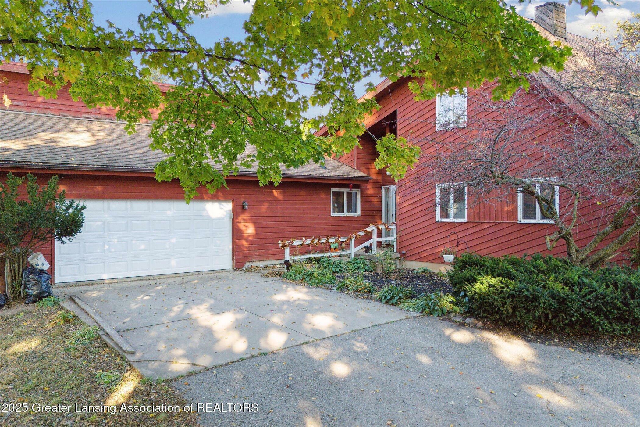 Property Photo: 7133 Columbia Highway MI 48827