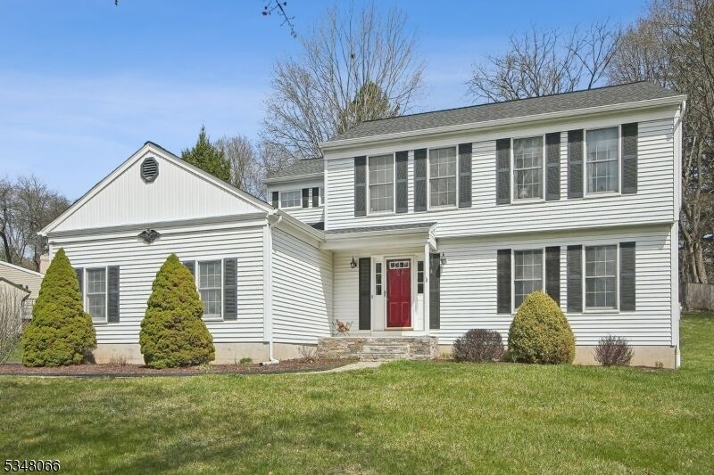 Property Photo:  3 Kellie Ct  NJ 07830 