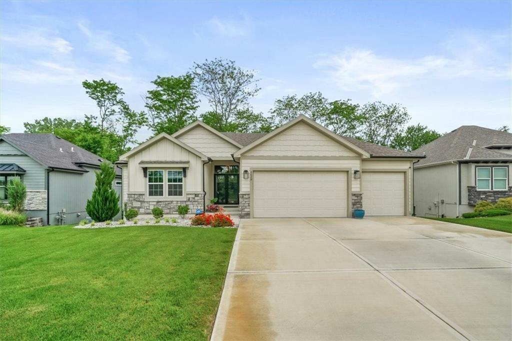 Property Photo:  2428 W 179th Street  KS 66085 