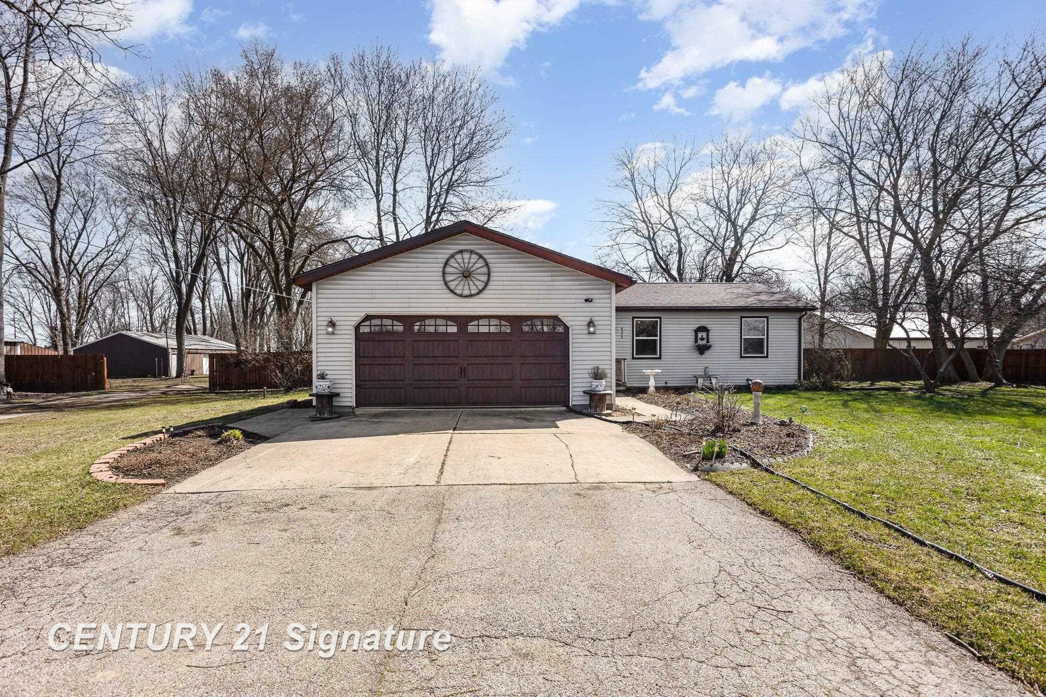 Property Photo: 9075 East Road MI 48417