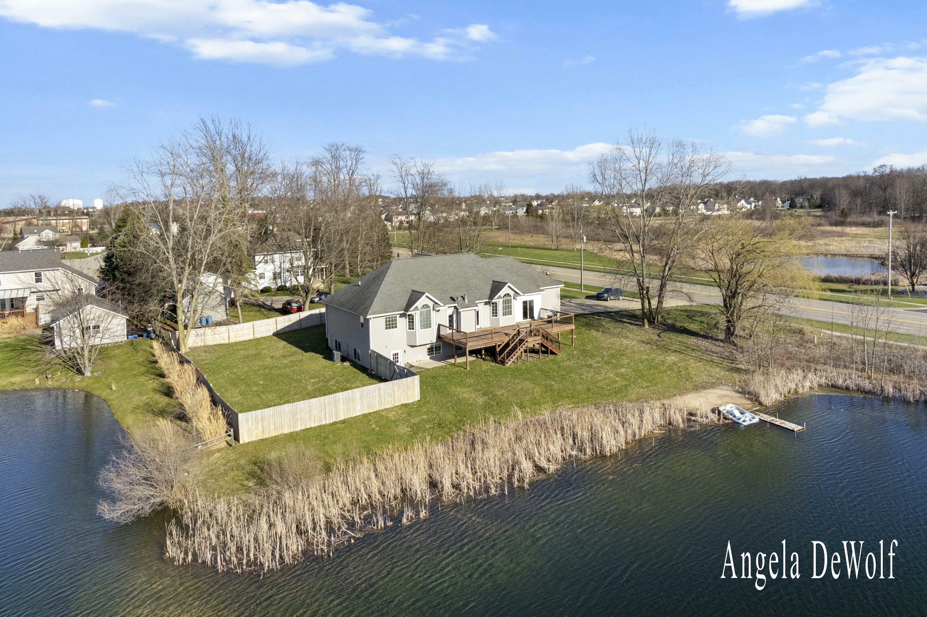 Property Photo: 4087 Baldwin Street MI 49426