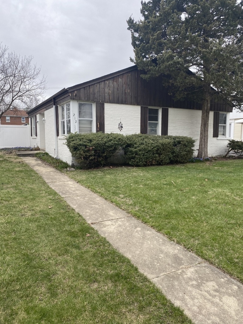 212 N Garfield Street  Lombard IL 60148 photo