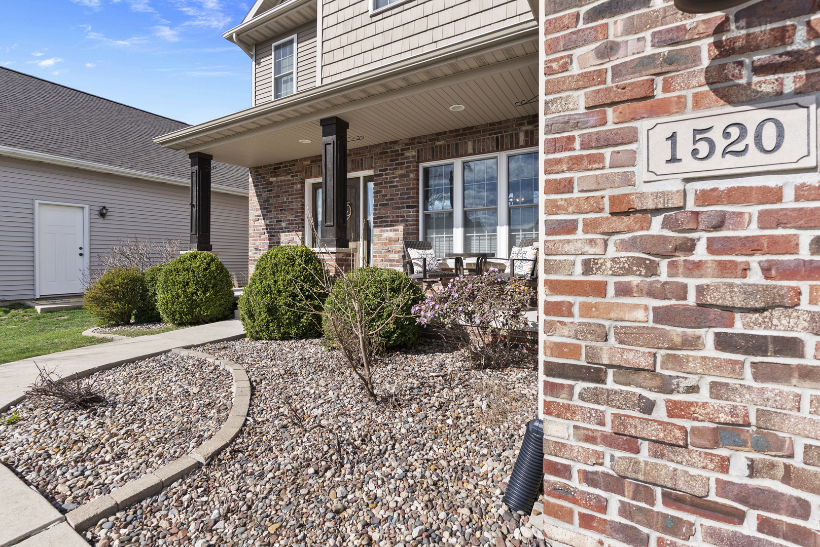Property Photo:  1520 Stoneroller Circle  IL 61705 