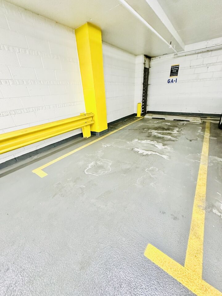 Property Photo:  111 E Chestnut Street 6A-1  IL 60611 