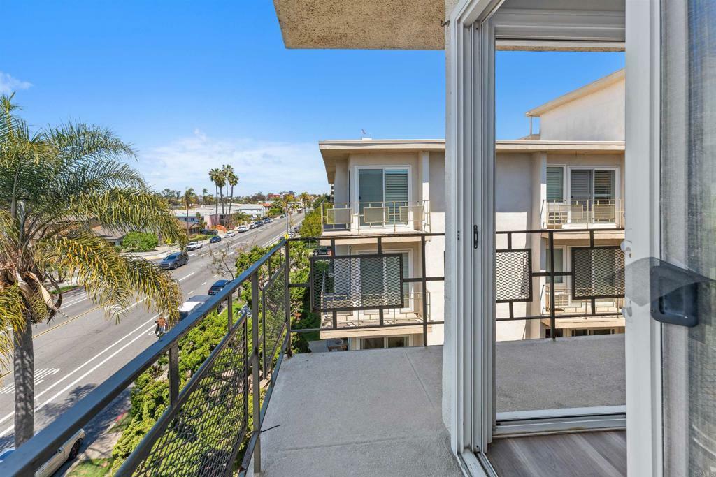 Property Photo: 3421 Park Boulevard 401 CA 92103