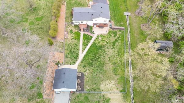 Property Photo: 20 S Oakland Drive IL 62232