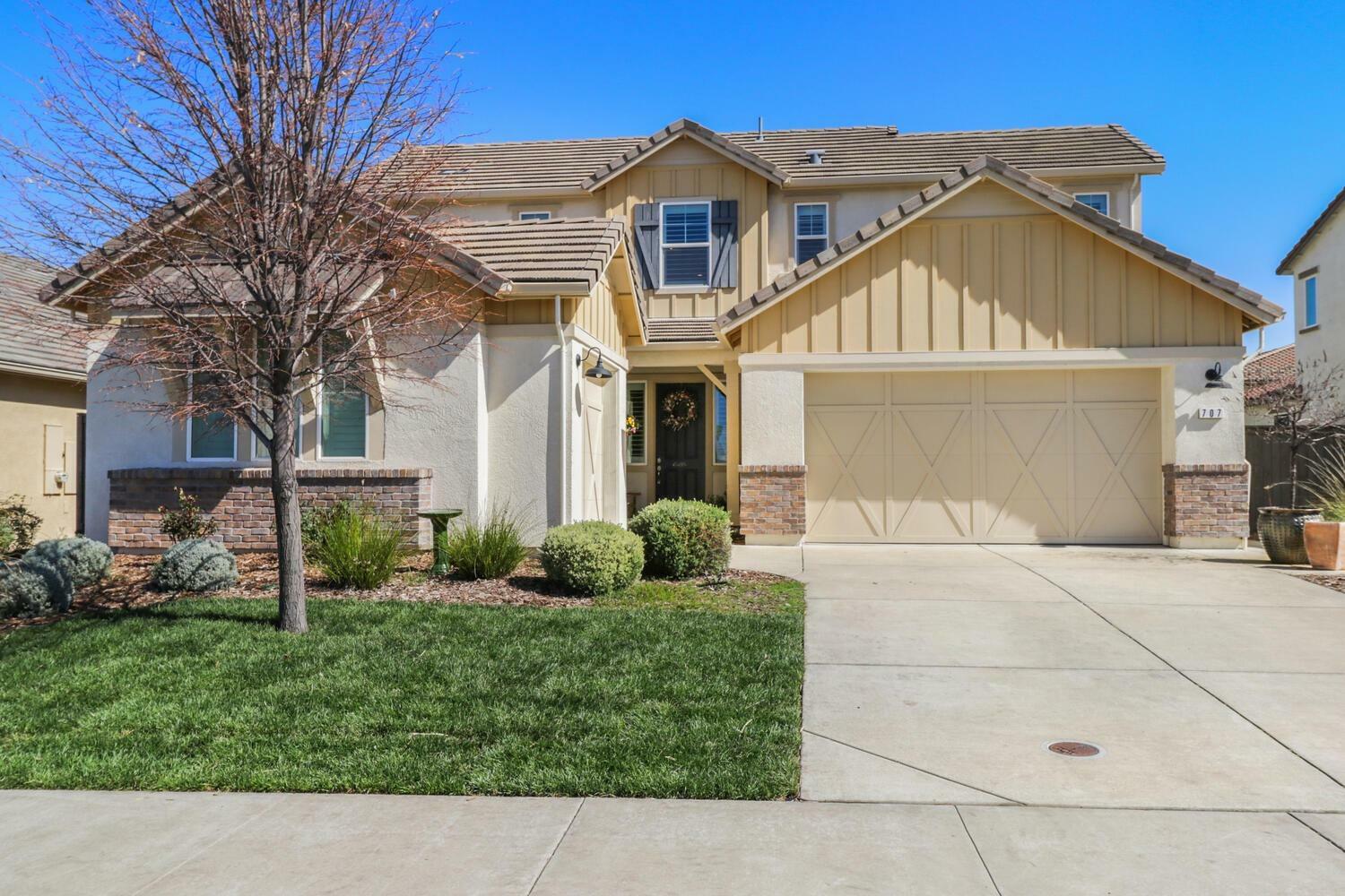 Property Photo:  707 Gentle Breeze Way  CA 95765 
