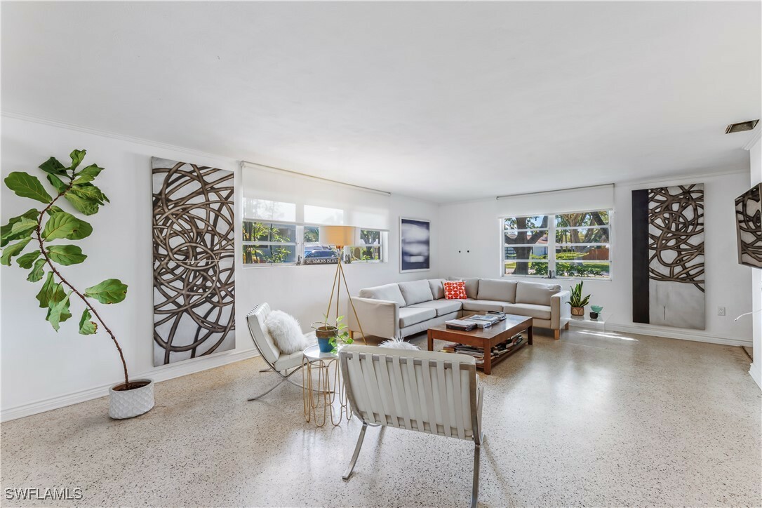 Property Photo: 1239 Morningside Drive FL 33901