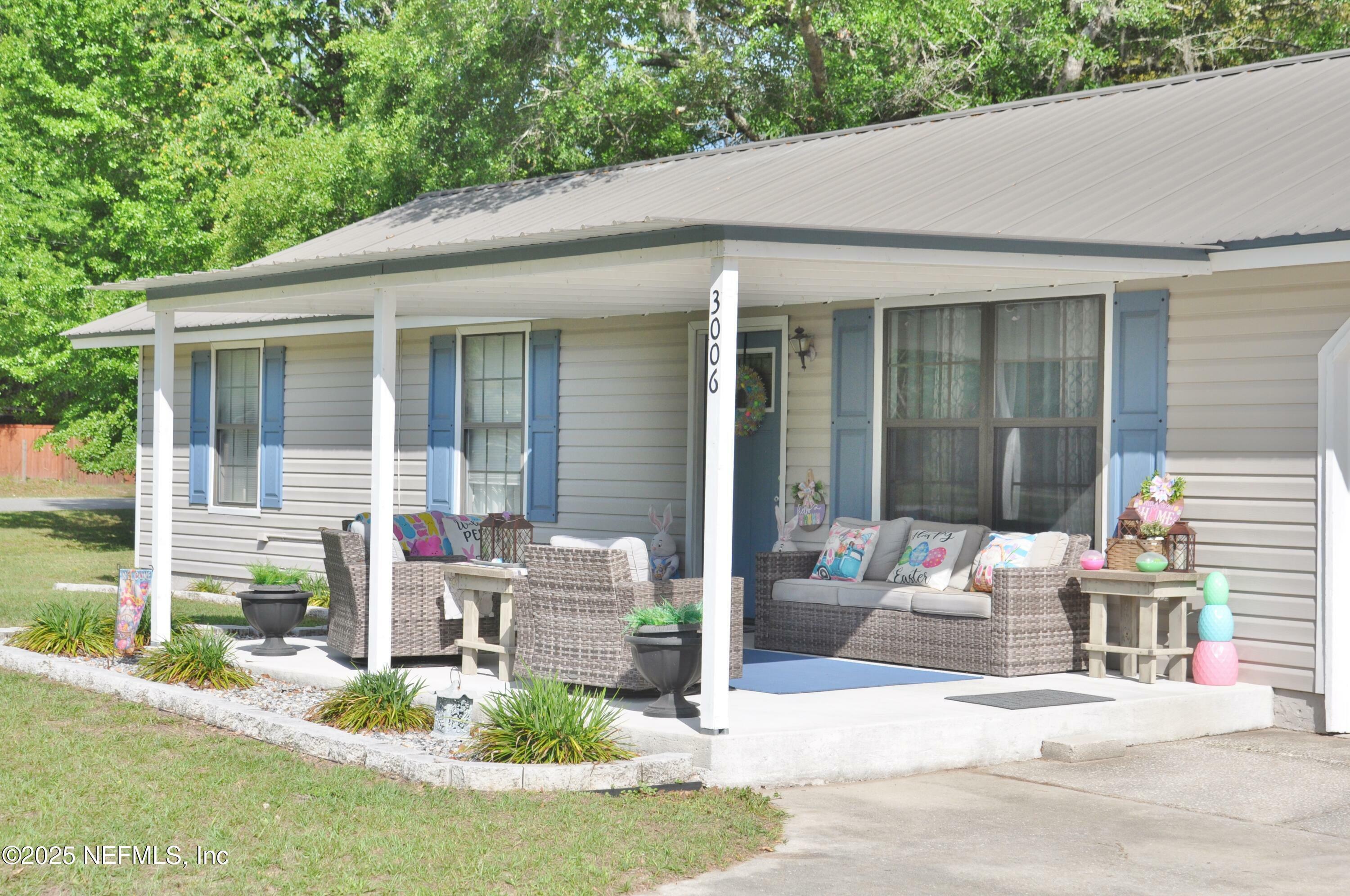 Property Photo: 3006 Grape Court FL 32068