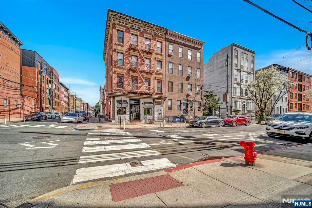 Property Photo:  133 Madison Street 2L  NJ 07030 