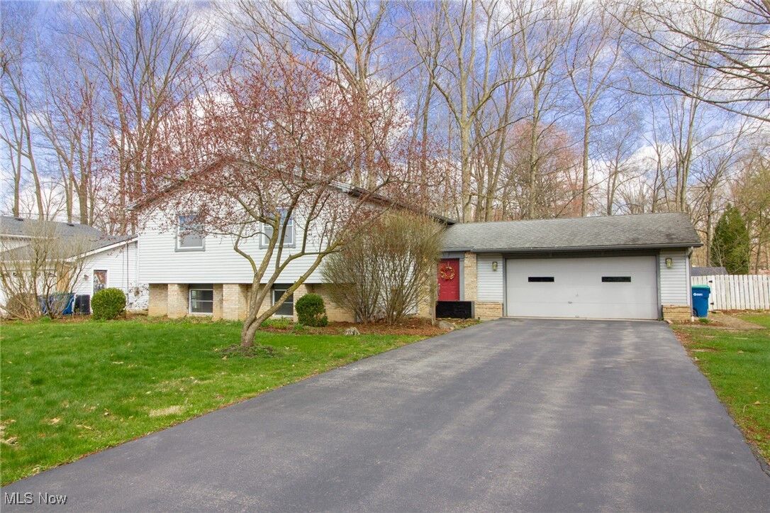 Property Photo:  1159 Timbercrest Street  OH 44505 