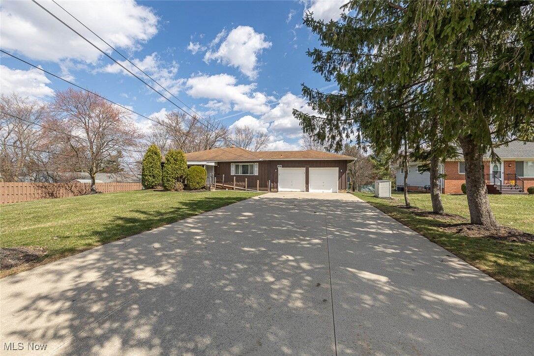 Property Photo:  7997 Wesley Drive  OH 44136 