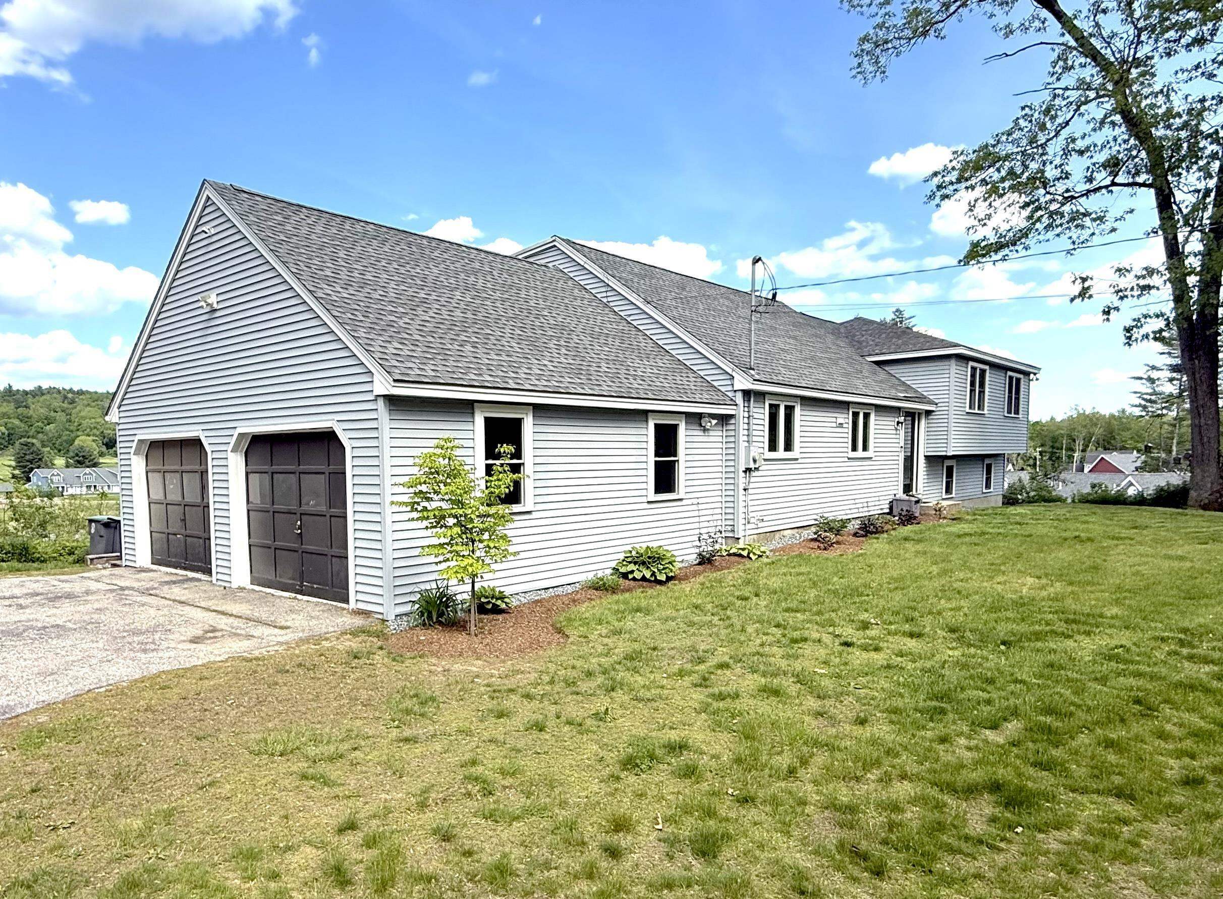 481 Woodlawn Ridge Road  Pembroke NH 03275 photo