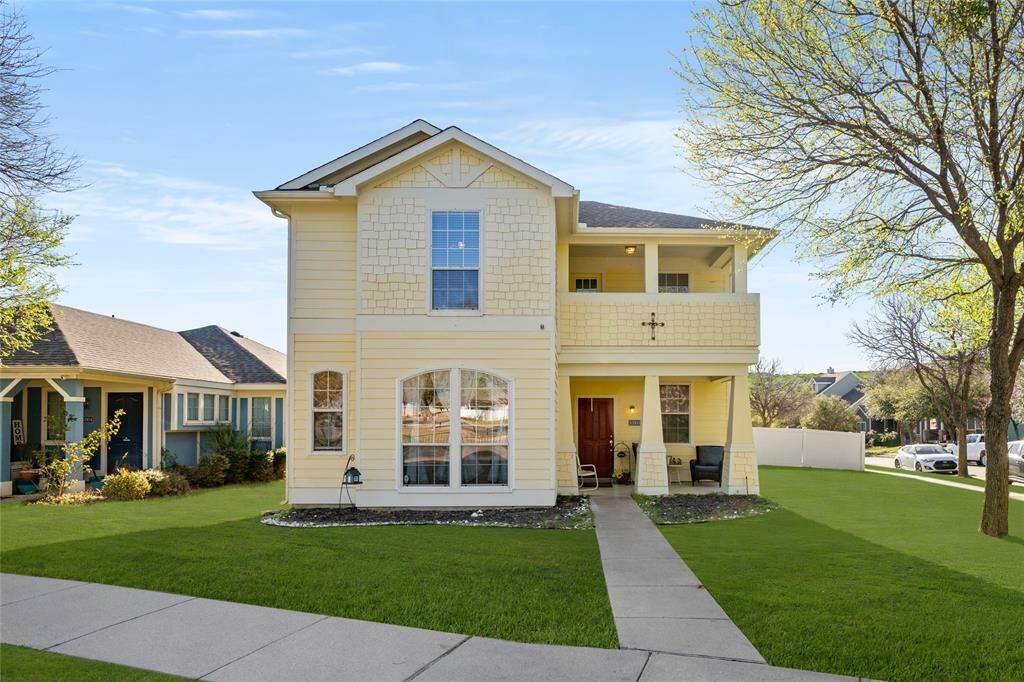 Property Photo: 10900 Hopewell Cove TX 76179