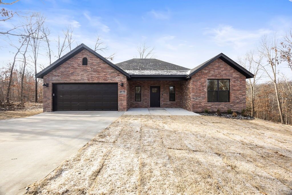 Property Photo:  5 Kirkstile Lane  AR 72715 