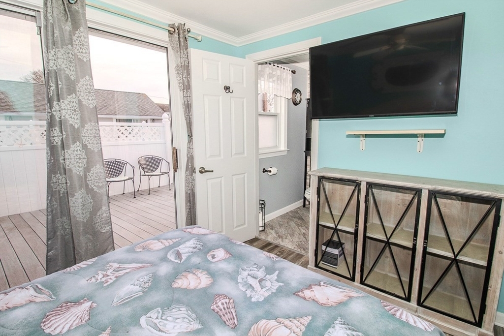 Property Photo:  433 Lower County Rd 25  MA 02639 