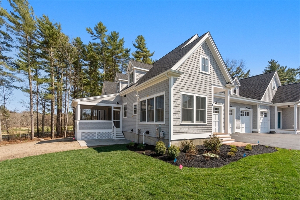 Property Photo: 6 Cottage Way MA 02739