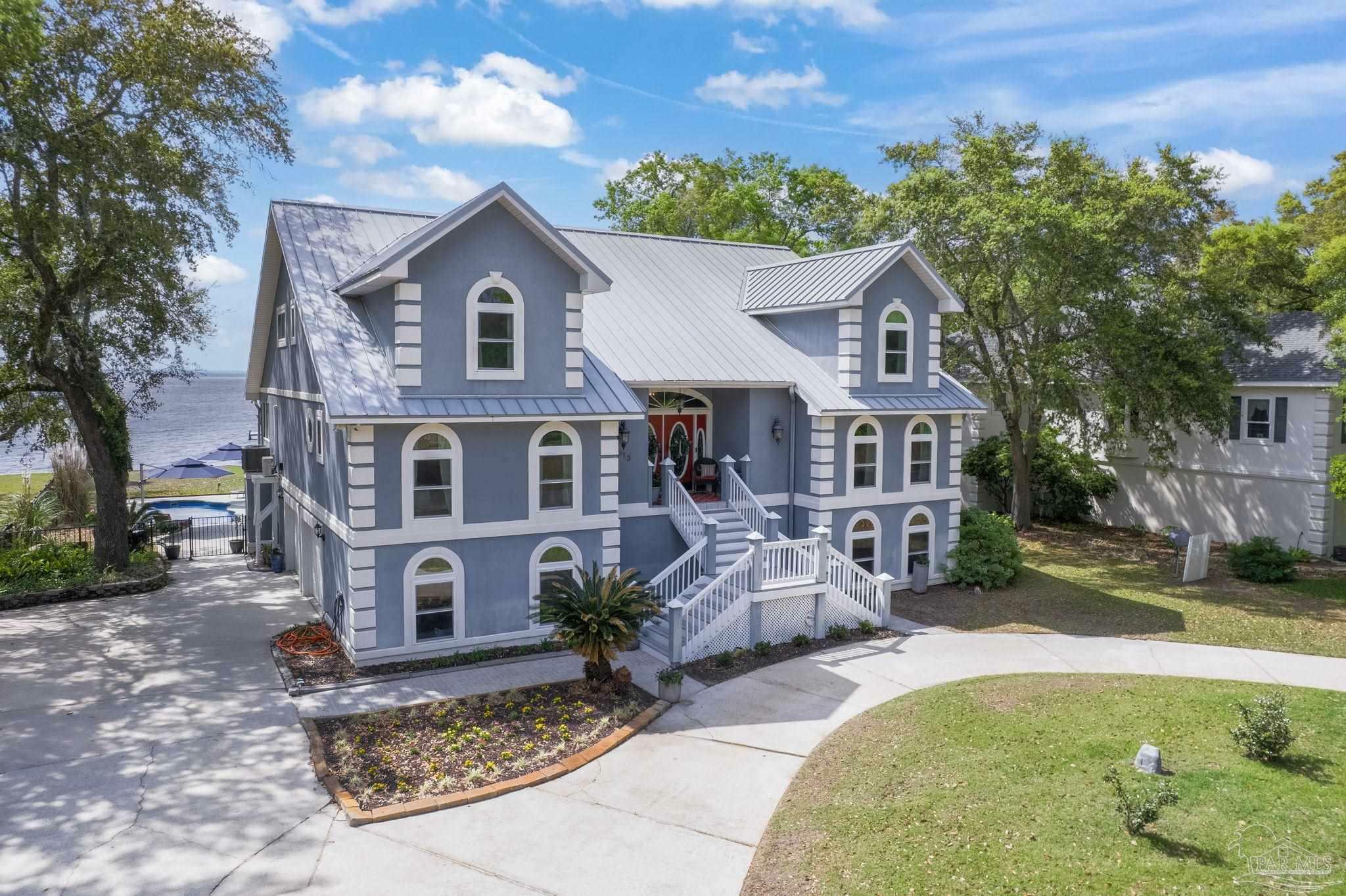 Property Photo: 2013 Eventide Rd FL 32583