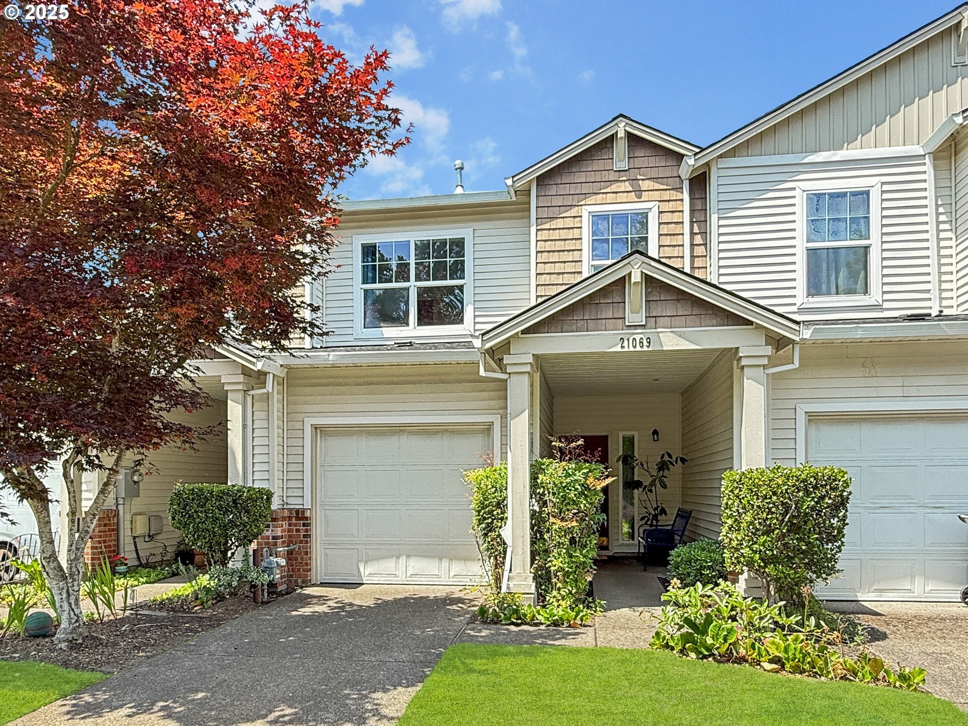 Property Photo: 21069 SW Madeira Ter OR 97140