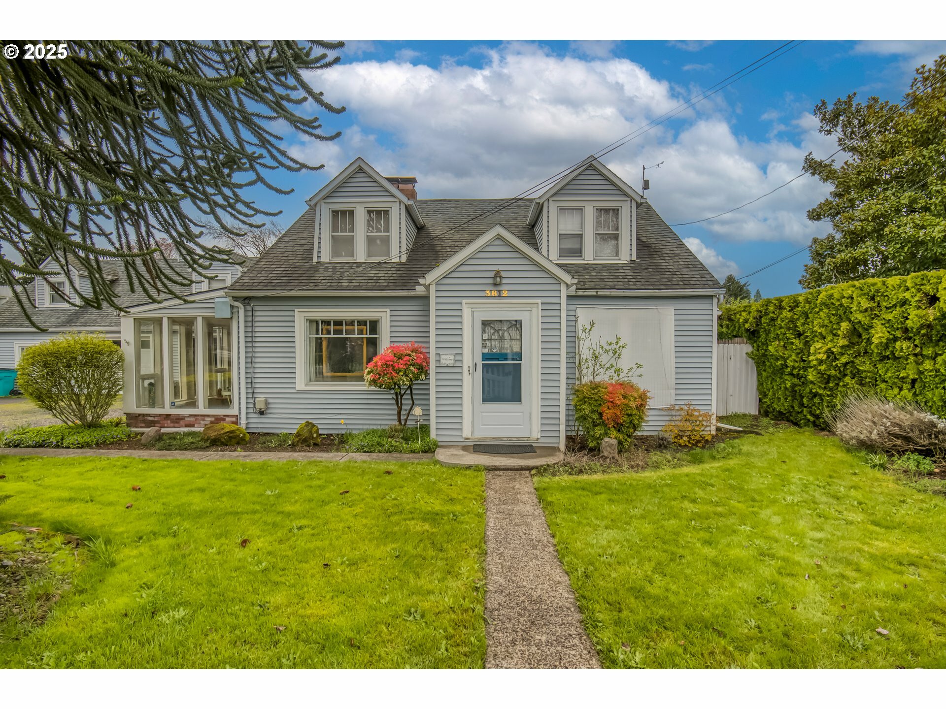 Property Photo:  3812 V St  WA 98663 