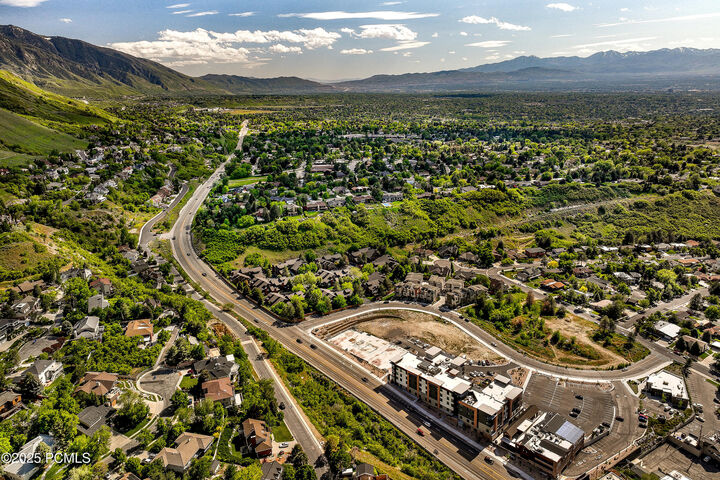 Property Photo:  4053 E Canyon Estate Drive  UT 84121 
