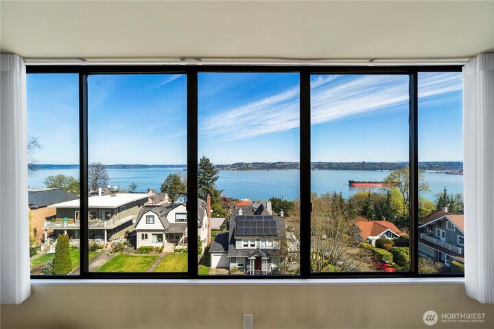 Property Photo:  404 N D Street 6E  WA 98403 