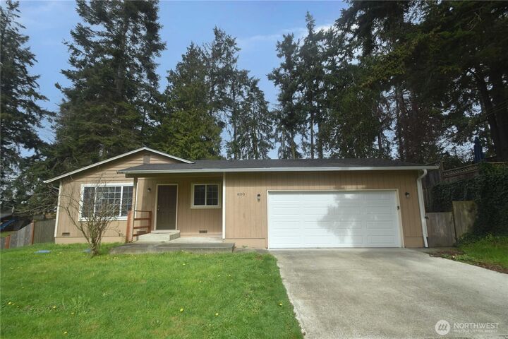 600  Salal Street  Oak Harbor WA 98277 photo