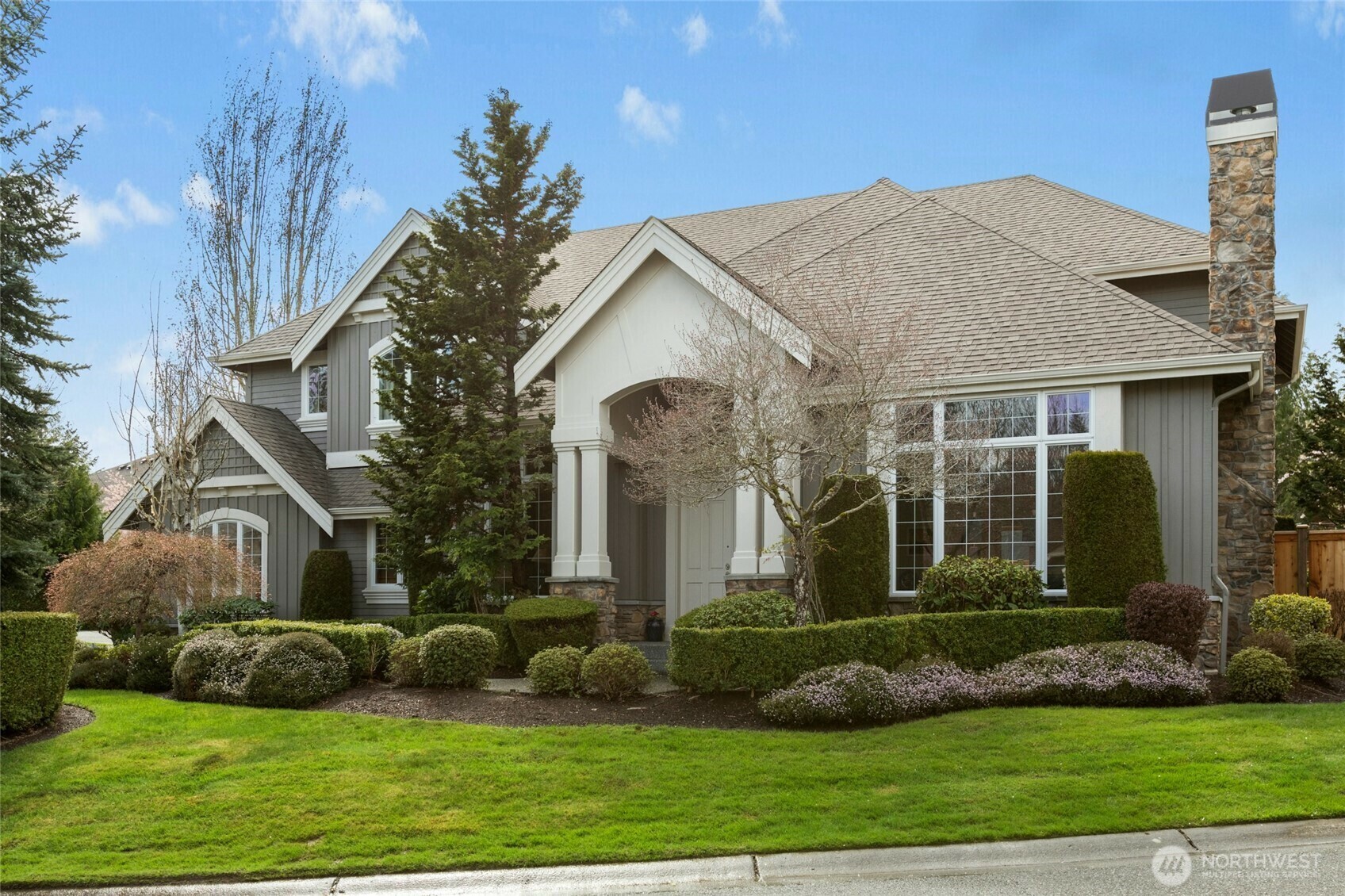 Property Photo: 27240 SE 13th Place WA 98075