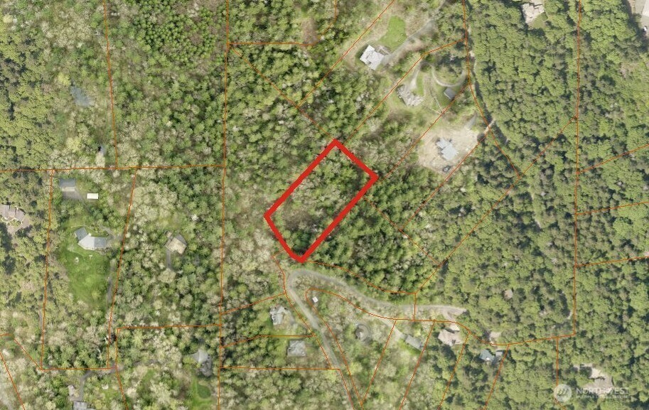 Property Photo: 116 Xx 198th Avenue E WA 98027