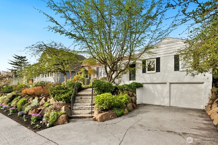 Property Photo:  6519  53rd Avenue NE  WA 98115 