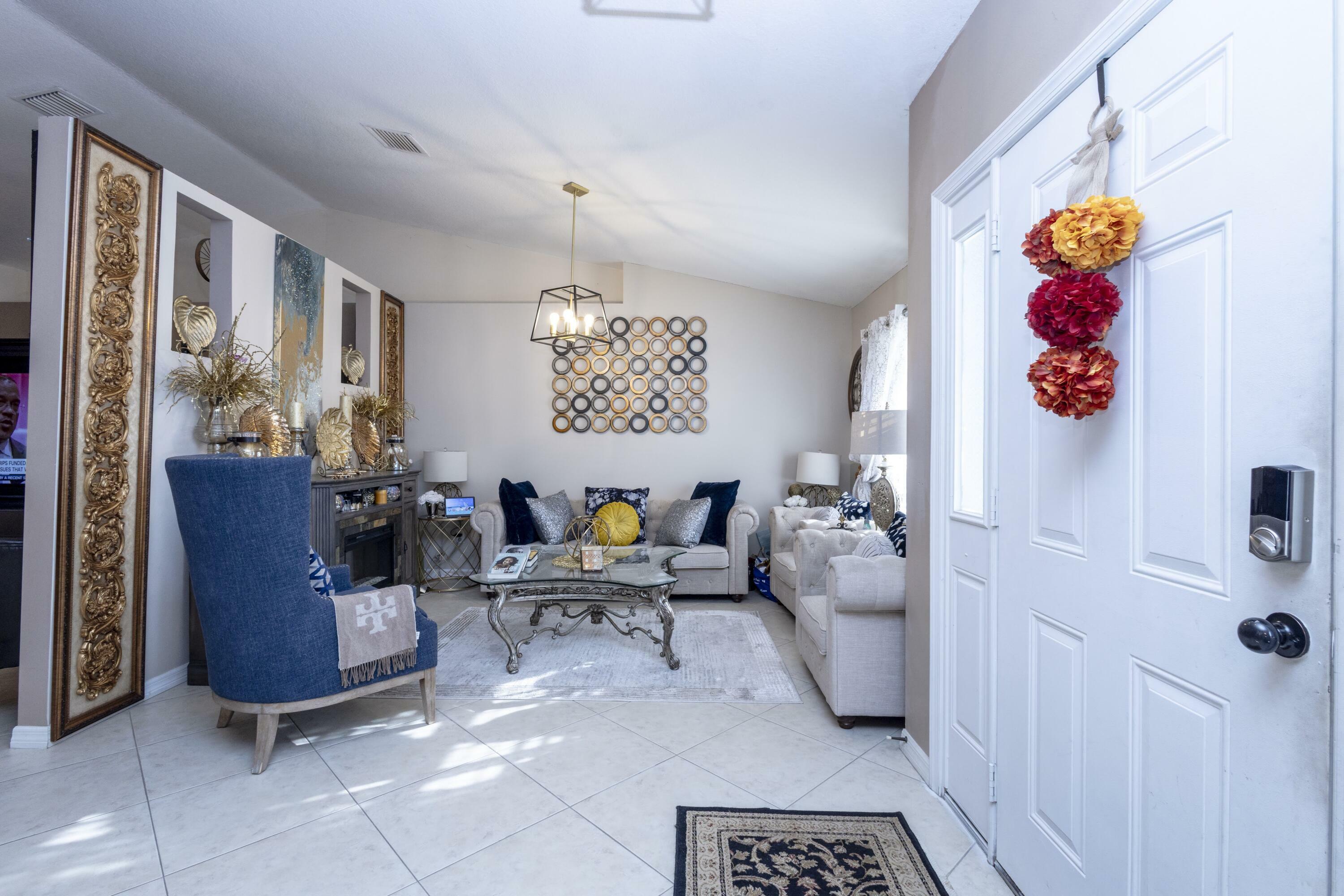 Property Photo: 4213 SW Whitebread Road FL 34953