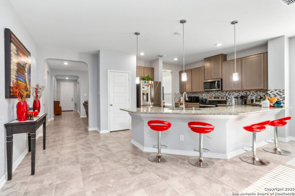 Property Photo: 5311 Espinoso Way TX 78261
